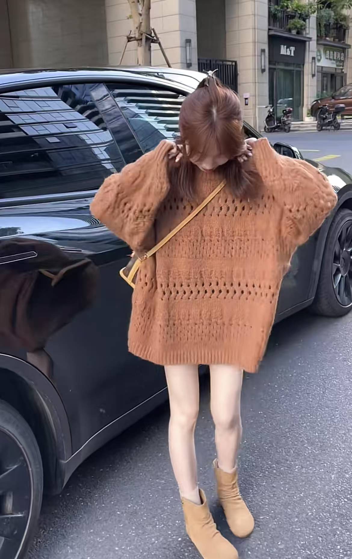 Lazy Style Loose Korean Design Round Neck Hollow Out Crochet Mid Length Sweater - Image 3